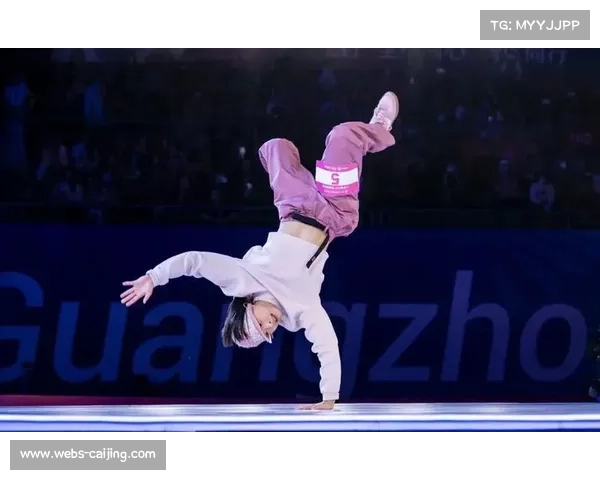 郭朴霹雳舞世锦赛夺冠感言：祖国强大是后盾，升起国旗很自豪